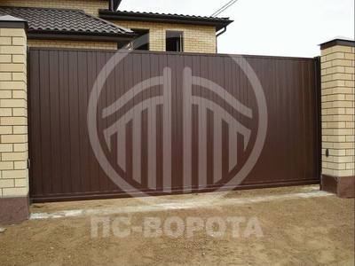 Откатные ворота из профлиста с автоматическим открыванием