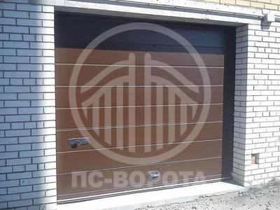 Металлические подъемные секционные ворота