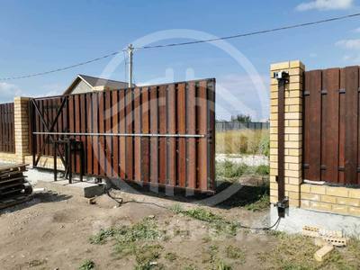 Откатные стальные ворота со штакетником