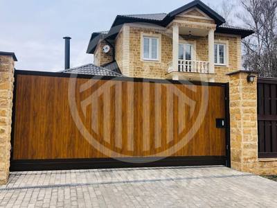 Откатные деревянные ворота с автоматикой