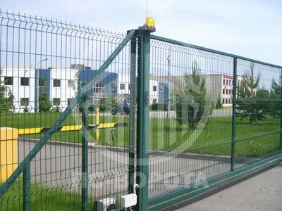 Ворота откатные из 3д сетки на промышленную территорию