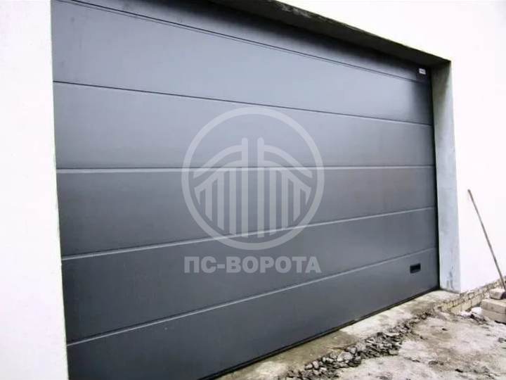 секционные металлические ворота из сэндвич панелей L-гофр для гаража