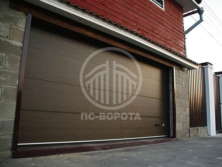 секционные подъемные ворота из сэндвич панелей