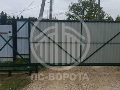 Ворота откатные на сваях из профнастила