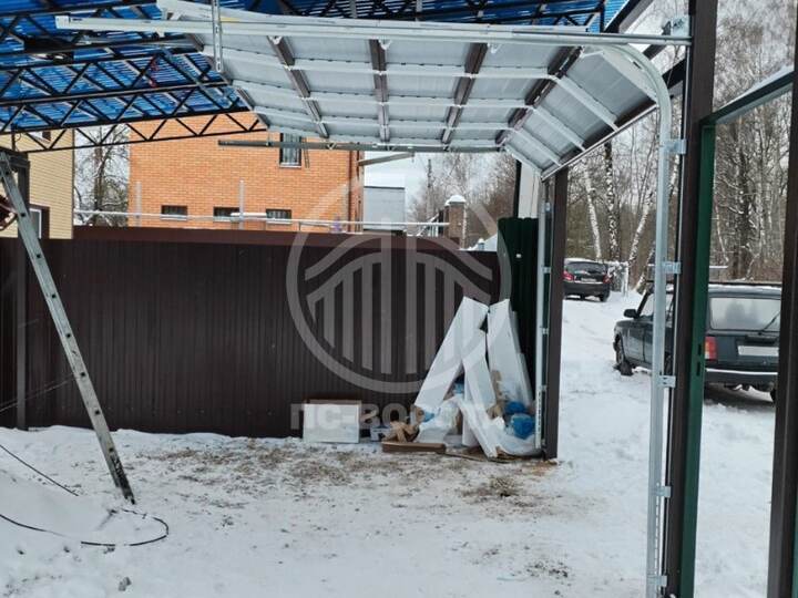 подъёмные ворота, вид с боковой стороны