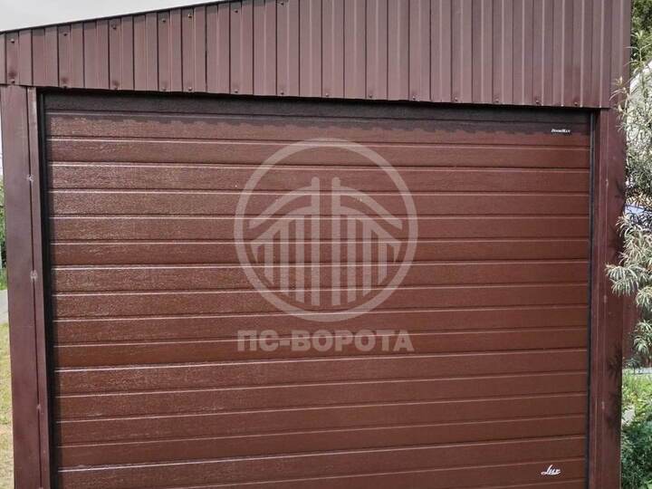 ворота подъемные секционные для гаража