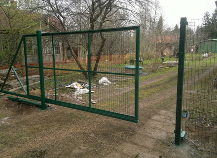 ворота откатные из 3d сетки в Москве